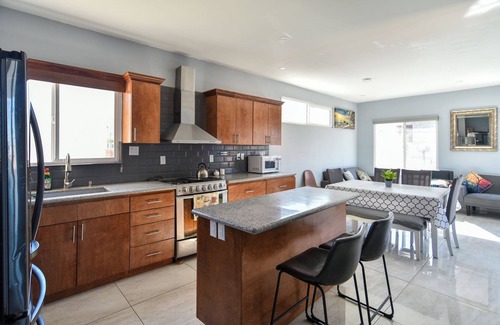 Ensenada Condo | DEPARTAMENTO CERCA DE COSTCO Y MACROPLAZA PARA 6