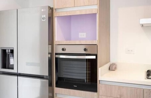 Zona Industrial Apartment | Departamento de lujo en Indico frente a plaza Harbor