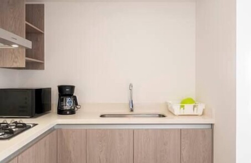 Zona Industrial Apartment | Departamento de lujo en Indico frente a plaza Harbor