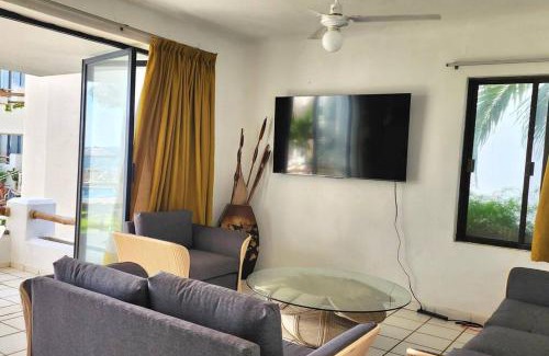Manzanillo Apartment | Departamento Frente a la Playa, Salagua Manzanillo
