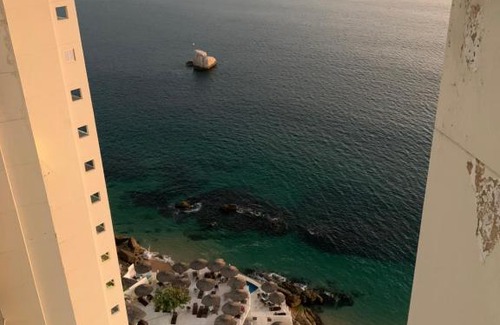 Costera Acapulco Apartment | DEPARTAMENTO SOBRE COSTERA EXCELENTE UBIC. PLAYA
