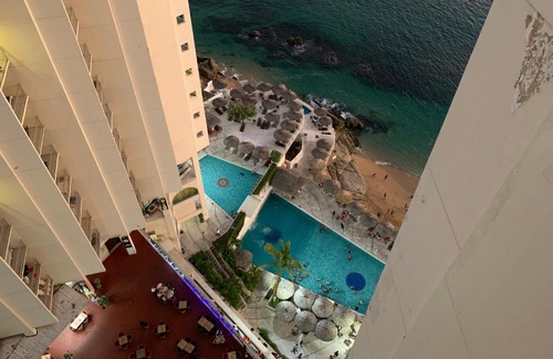 Costera Acapulco Apartment | DEPARTAMENTO SOBRE COSTERA EXCELENTE UBIC. PLAYA