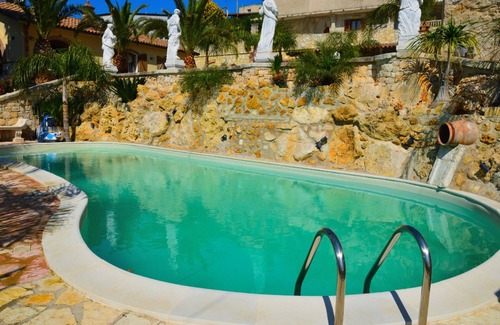 Alcamo House | Dependance Desirée, piscina ad uso esclusivo e Jac