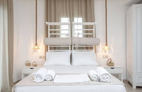 Plaka Villa | Depis Edem / Luxury Villa with Sea View Blue