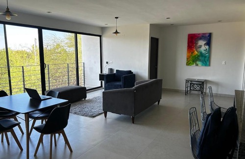 Escobedo Apartment | Deplatino515