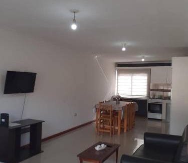 Villa Carlos Paz Apartment | depto con cochera, centrico y luminoso