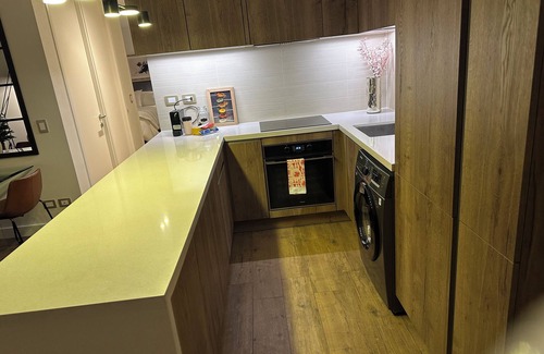Apoquindo Apartment | Depto Full nuevo, cercano a Parque Araucano, 650 mts del Mall Parque Arauco!
