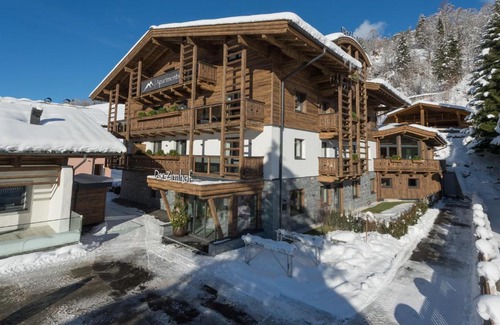 Vorderglemm Apartment | Der Zirmhof in Saalbach - Joker Card included in summer