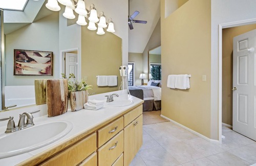 Century West Condo | Deschutes River view from private deck with hot tub & close to Bend activities