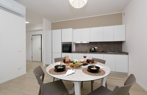 Desenzano del Garda Apartment | DesenzanoLoft Elegance
