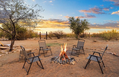 Marana House | Desert adventure lodging
