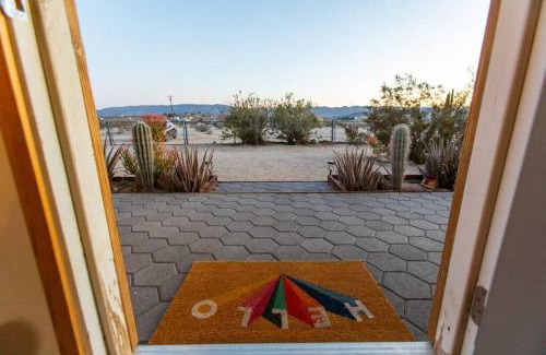 Twentynine Palms House | Desert Escape+Art studio+Trailer