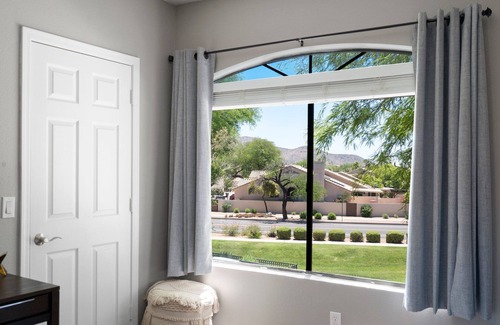 North Scottsdale Condo | Desert Escape - N Scottsdale Quiet, Contemporary 2Br2Ba, W/D, Pools, Fast WiFi