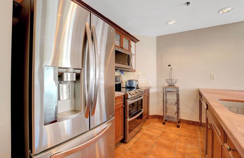 Lake Las Vegas Condo | Desert Oasis Apartment at Viera Resort
