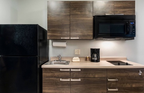Moab House | Desert Retreat – Your Base for Moab Exploration! In-Room Kitchen & Pet-Friendly