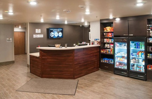 Moab House | Desert Retreat – Your Base for Moab Exploration! In-Room Kitchen & Pet-Friendly