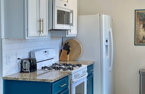 Panorama Heights House | Desert View Retreat w/HotTub in Joshua Tree