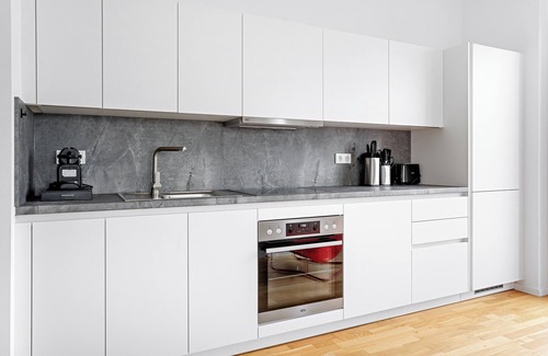 Boeblingen Apartment | Design 3 Room Apart. ALESSI I Family I Centre I Mercedes US Army I AC on demand