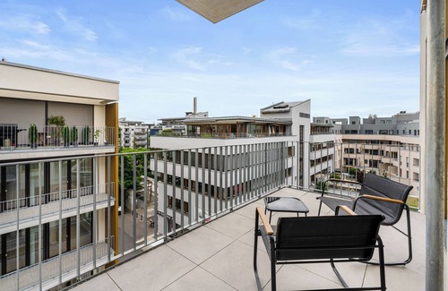 Boeblingen Apartment | Design 3 Room Apart. ALESSI I Family I Centre I Mercedes US Army I AC on demand