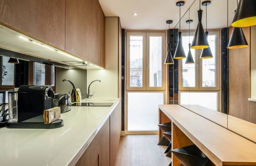Chueca Apartment | Design and Comfort in the Heart of Madrid Chueca I1I