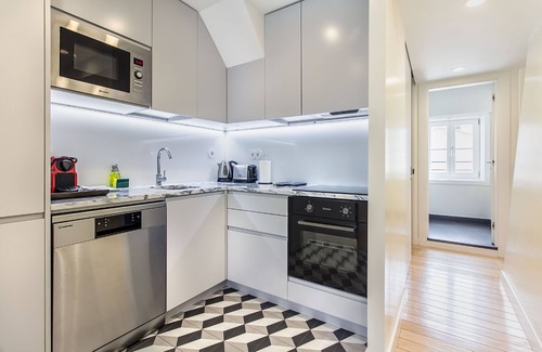 Santo Estevao Apartment | Design Apartment in Typical Alfama