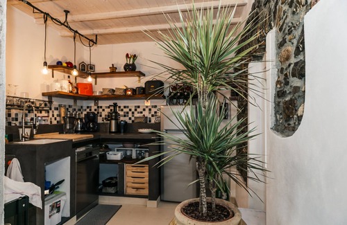 Borganzo House | Design apartment on the ground floor of a villa in a typical Ligurian village,