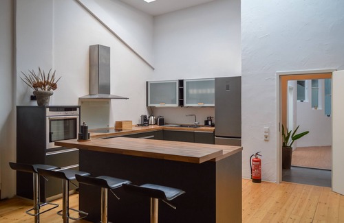 Linden-Sud Apartment | Design Apartment/Zentral/Tischkicker/Netflix