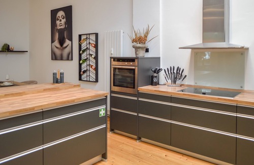 Linden-Sud Apartment | Design Apartment/Zentral/Tischkicker/Netflix