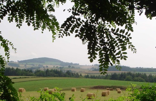 Issy-l'Eveque Cottage | Design luxury holiday home Burgundy Clos Laraison****