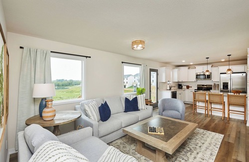 Van Meter House | Designer 4BR-New Build! Giant TV, Great for Groups/Families