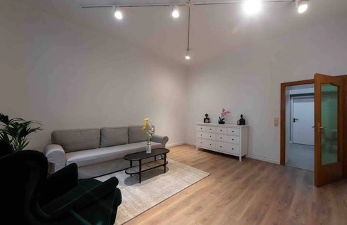 Gersthof Apartment | * * Designer Apartment 18th (TOP 1)