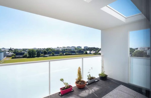 Vannes Apartment | Designer apartment with view and private parking