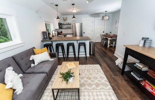 Fort Mill Apartment | Designer Apt in Charming Fort Mill w/Netflix