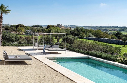 Monterosso Almo Villa | Designer country villa with pool in Ragusa, Sicily