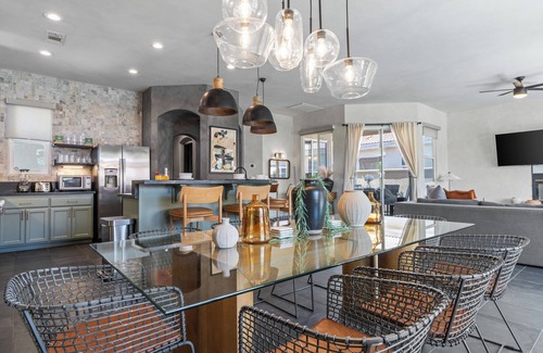 Indio House | Designer Desert Escape w/Pool, Spa & Outdoor Dining at The Riley by AvantStay