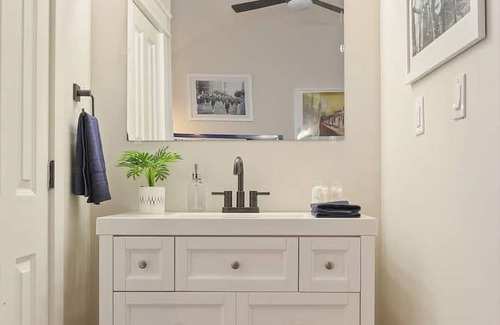 French Quarter House | Designer Home Walking Distance To The French Quarter's