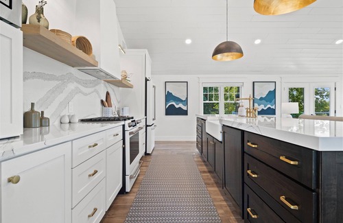 Village of Pewaukee House | Designer Home with Lake Views + Cozy Fireplace
