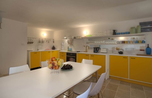 Rezevici House | Designer house in Mediterranean seaside village