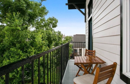 Milan House | Designer's Dream! 3 bed/2.5 bath