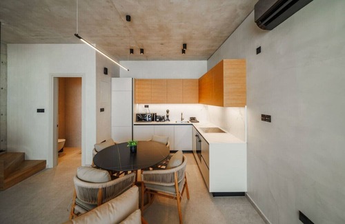 Chlorakas House | Designer Townhouse with heated infinity pool in Paphos