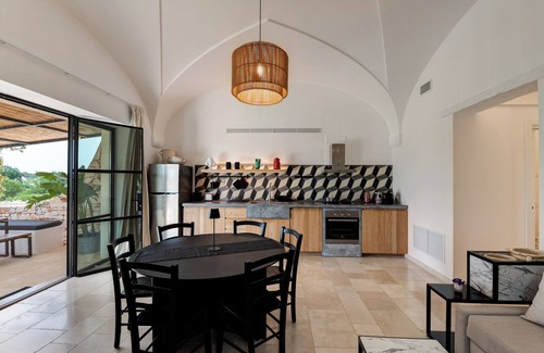 Cisternino House | Designer villa with pool in Itria Valley