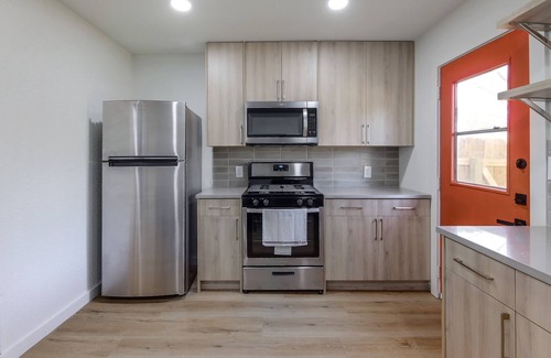 North Austin Civic Association House | DesignerHome|Business/Family|1 Acre|Near Domain/Q2