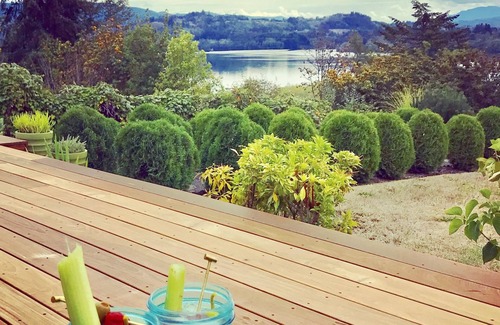 Silver Creek House | Designers lake view vacation experience between Seattle WA + Portland OR