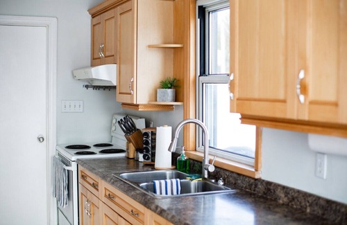 Strong Apartment | Desirable Lakefront 3BR w/Fireplace & Games Room