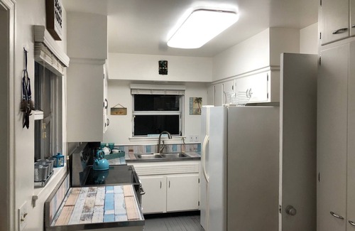 Delray Beach House | DESIRED East Delray Beach Pool Home, Sleeps 6, Close to Beach & Atlantic Avenue