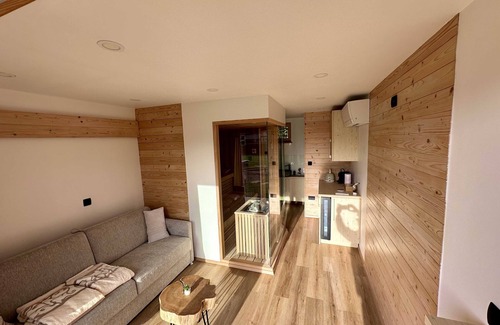 Sencur House | Desiree with Sauna&HotTube in Resort Potatoland