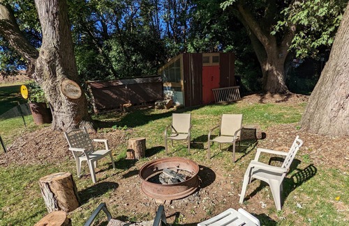 Westminster Other | Destiny Farm, farmhouse in the country.
