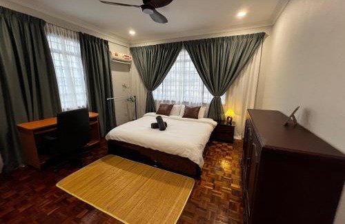 Richmond Hill House | Destiny Guesthouse Kuching Near Airport 4pm checkout