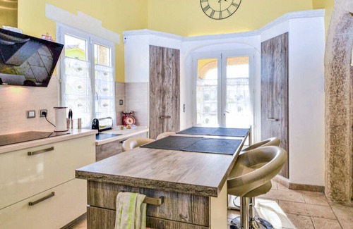 Jonquieres-Saint-Vincent House | Detached house/villa with private pool near pont du Gard