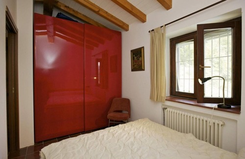 Brezzo di Bedero House | Detached 2½-room house with private pool and large plot